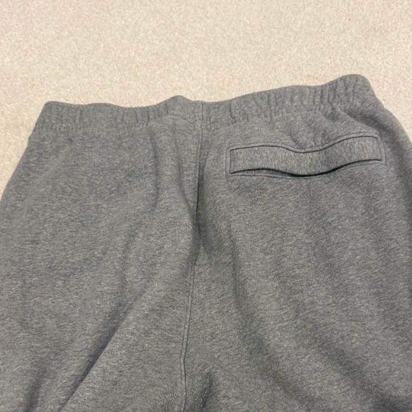 Nike Men’s Jogger Pants - Gray, Navy, and Maroon - Picture 13 of 13